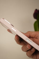 iPhone 17 Series: Silicone MagSafe Case / Cover