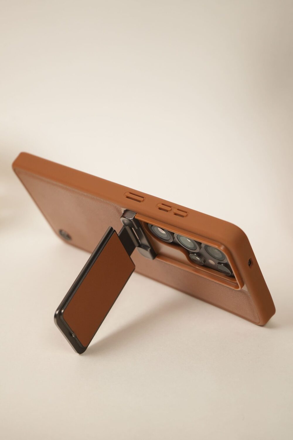 Samsung S26 Ultra Cover - Elegant Brown Leather Case (With Camera Protection)