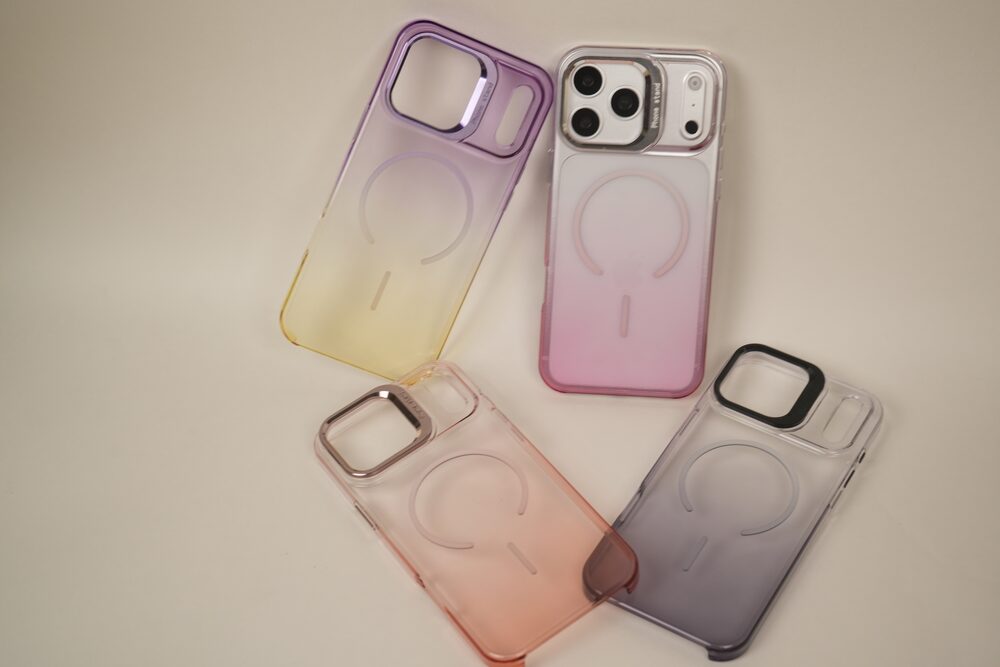 iPhone 17 Pro Max Gradient Translucent MagSafe Case with Electroplated Lens Holder | PC+TPU Hybrid