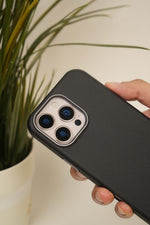 iPhone 16 Pro Max Pebble Grain Leather MagSafe Case with Metal Camera Bump | Slim & Anti-Scratch
