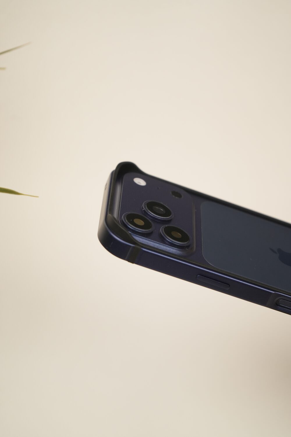 iPhone 17 Pro Max Metal Bumper Case with Reinforced Corners & Raised Camera Edges | Slim Industrial Protection