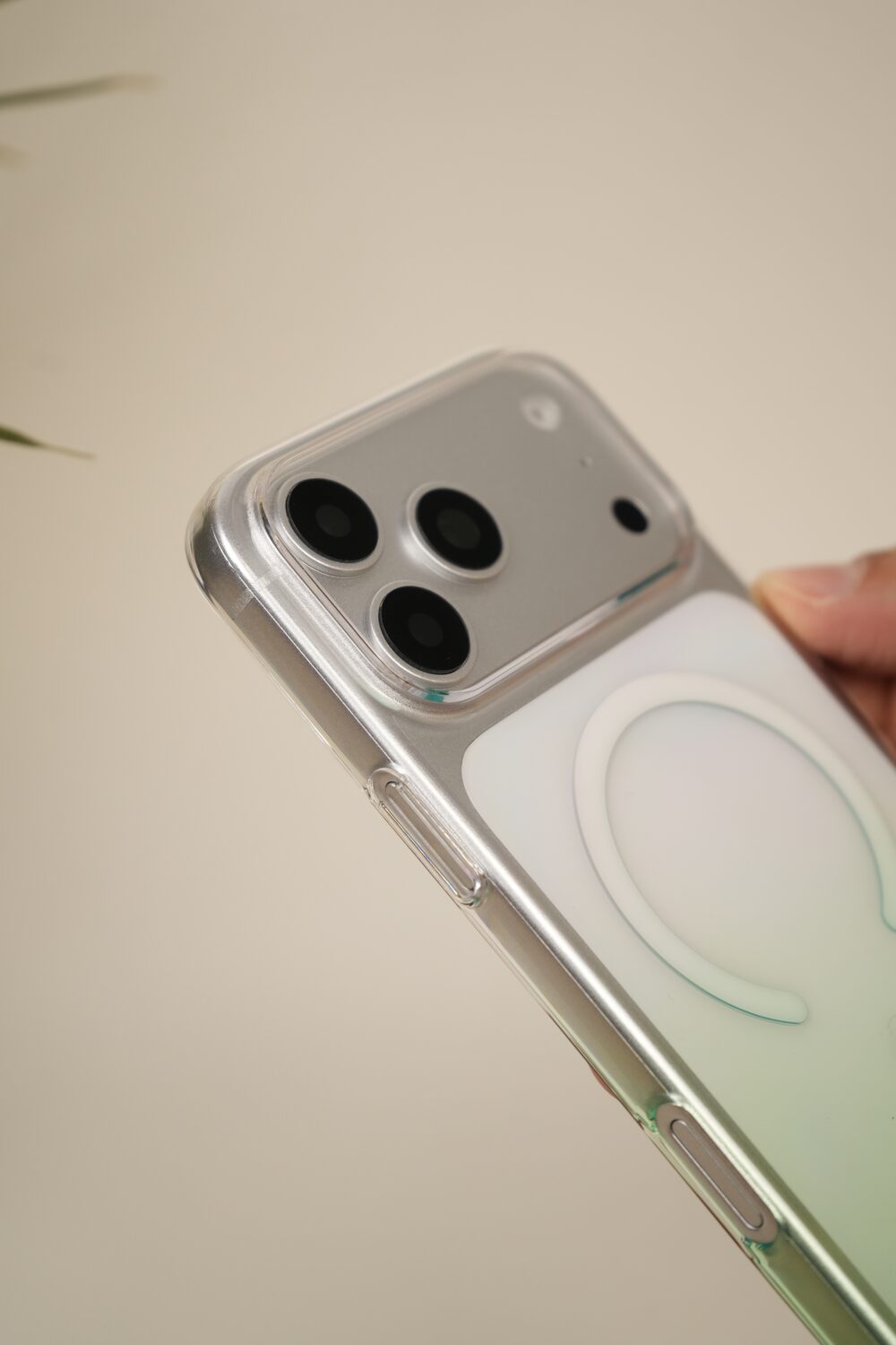 iPhone 17 Pro Max Gradient Fade MagSafe Case | Anti-Yellow Ultra Slim Protection