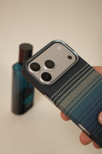 iPhone 17 Pro Max Carbon Fiber Texture Design Hard Pc MagSafe Case Cover BlueGreen