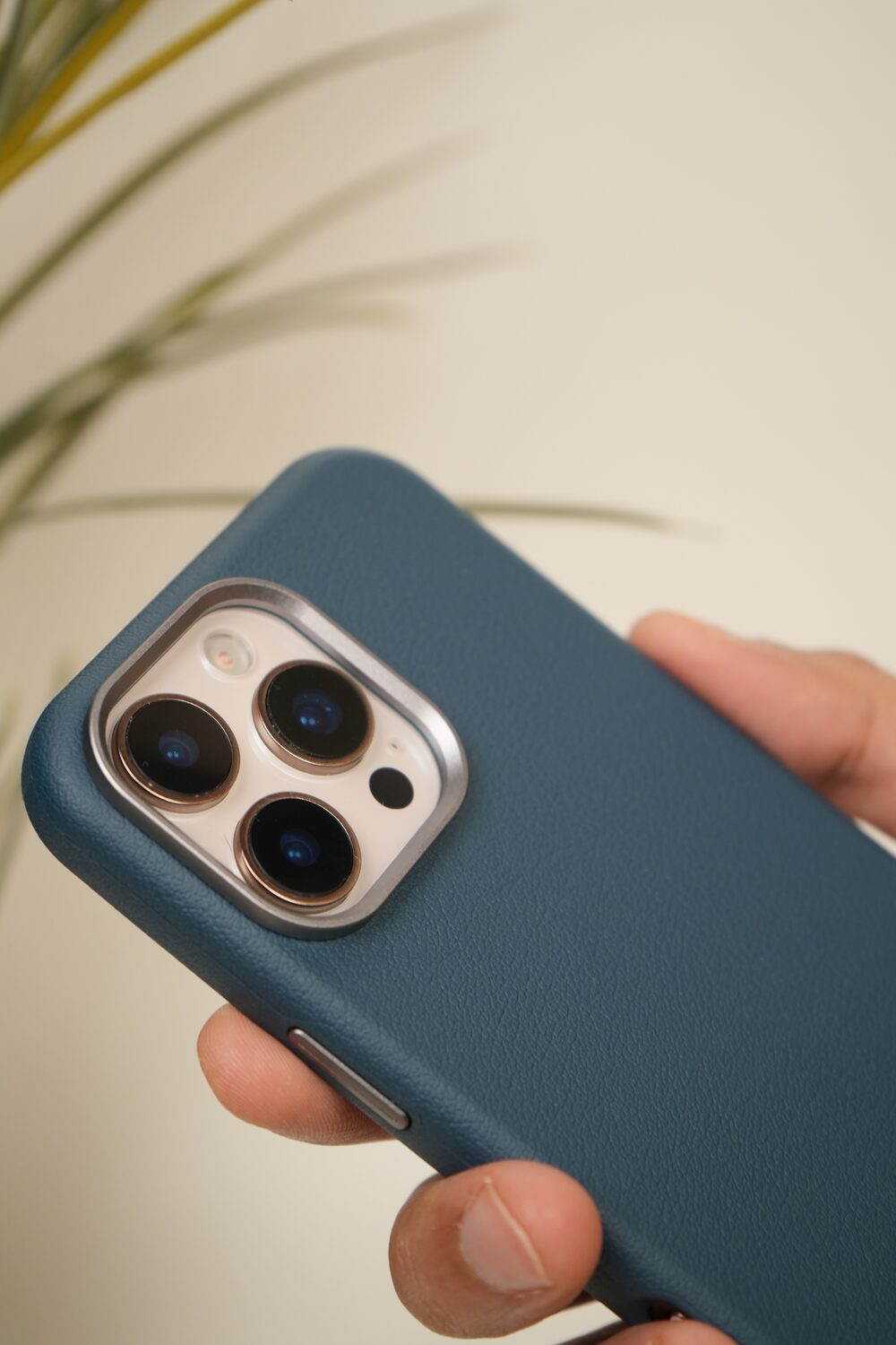 iPhone 16 Pro Max Pebble Grain Leather MagSafe Case with Metal Camera Bump | Slim & Anti-Scratch