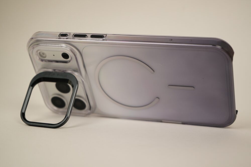 iPhone 17 Pro Max Gradient Translucent MagSafe Case with Electroplated Lens Holder | PC+TPU Hybrid